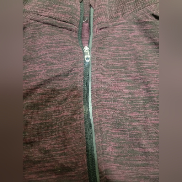 Men's Lululemon Maroon Quarter-Zip Pullover - Picture 5 of 5